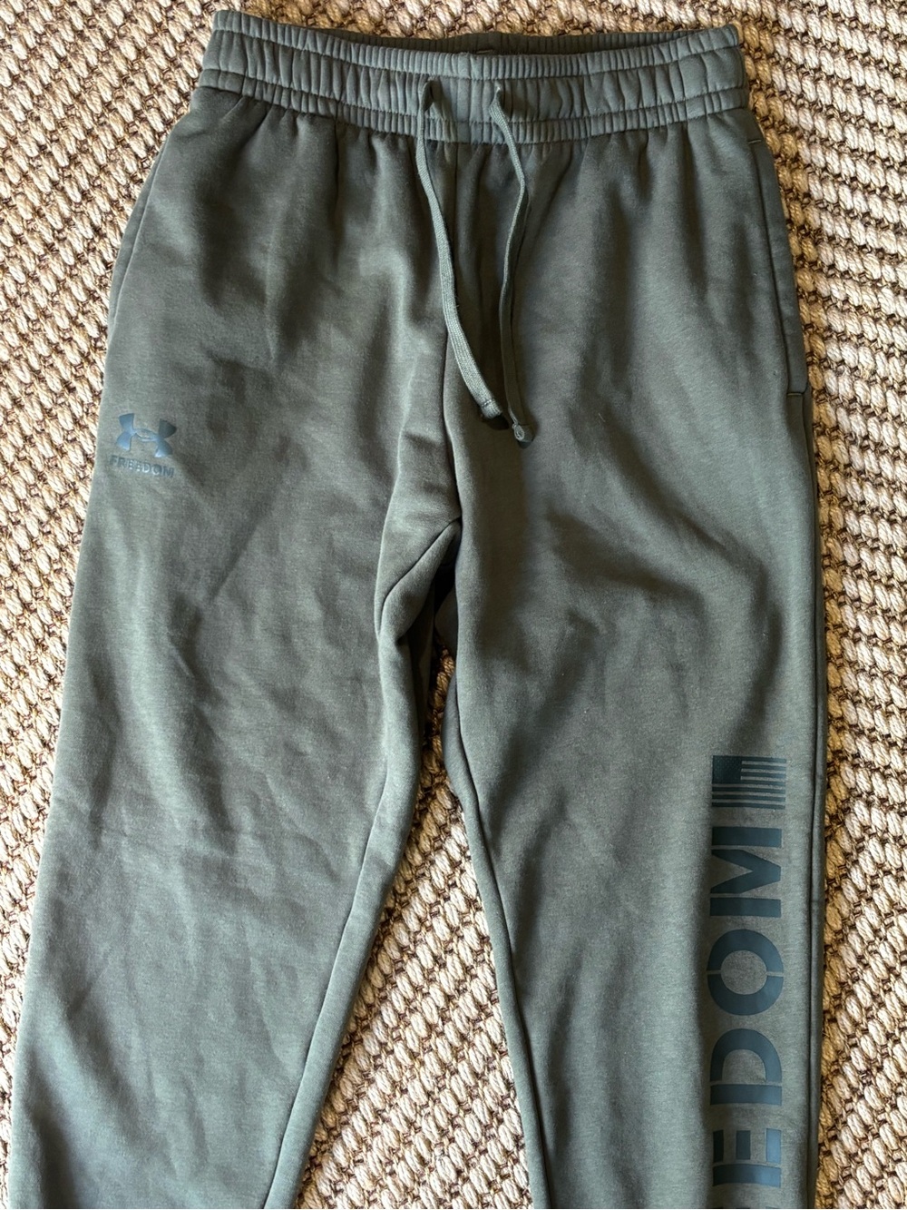 Under Armour Green Small “Freedom” Sweatpants - Picture 2 of 9